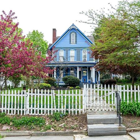Charming Executive Victorian Mansion W/ Free Parking - Near Bucknell Villa Milton Bagian luar foto
