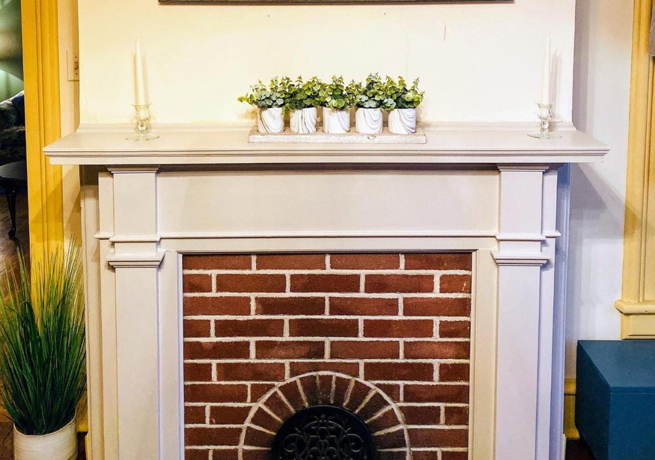 Charming Executive Victorian Mansion W/ Free Parking - Near Bucknell Villa Milton Bagian luar foto