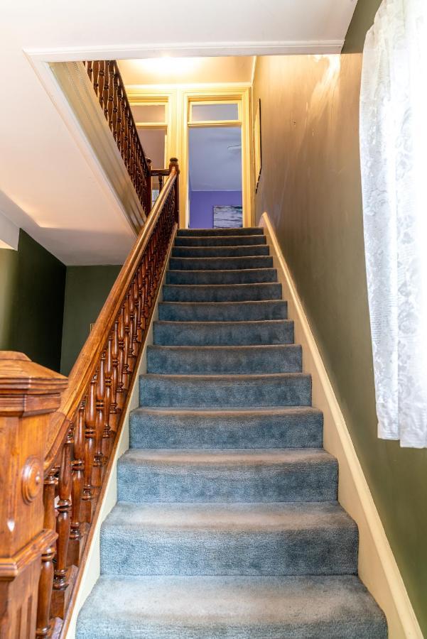 Charming Executive Victorian Mansion W/ Free Parking - Near Bucknell Villa Milton Bagian luar foto
