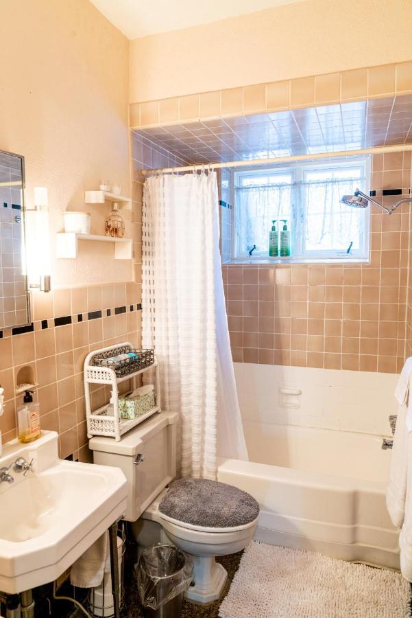 Charming Executive Victorian Mansion W/ Free Parking - Near Bucknell Villa Milton Bagian luar foto